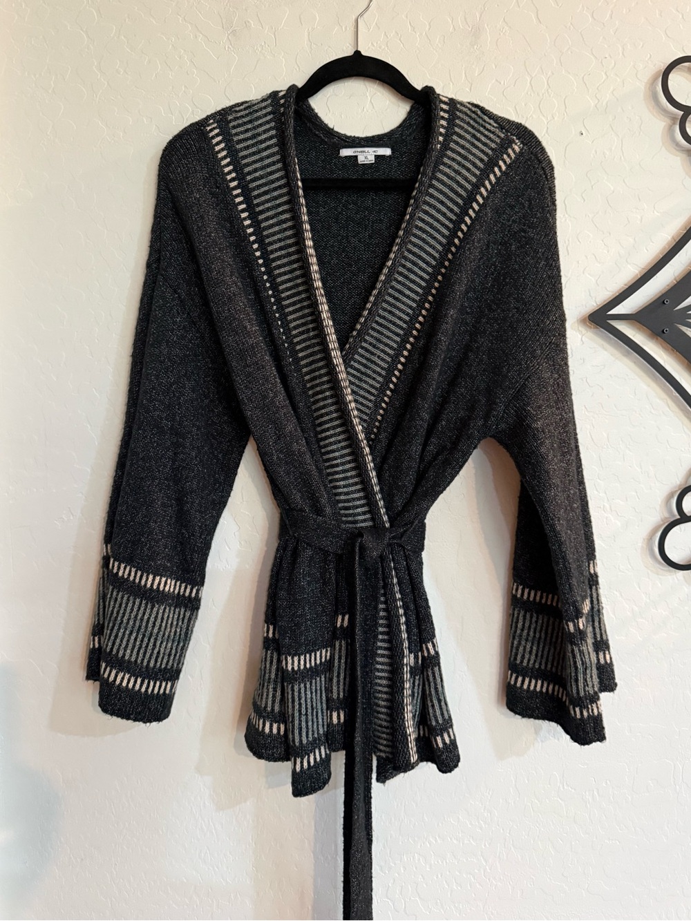 O’NEILL Wide Sleeve Knit Wrap Cardigan Sweater Black Gray Stripe XL EUC